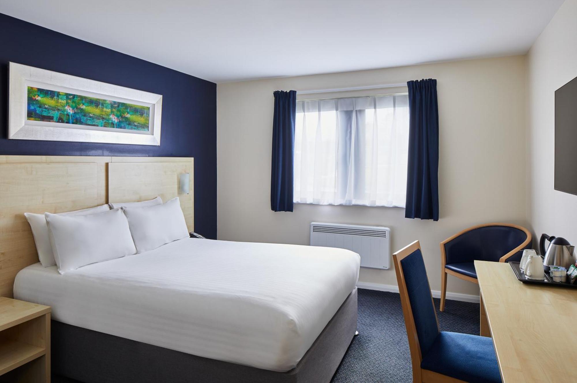 Leonardo Inn Aberdeen Airport Dyce Exterior photo
